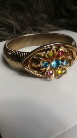 VINTAGE - J. Coro Signed Gold Bracelet + Matching earrings