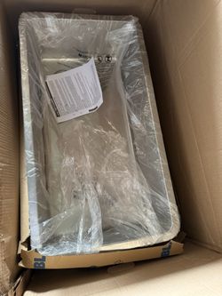 Formera Undermount 33.0-in x 18-in Stainless steel Single bowl 18 - Gauge Kitchen Sink