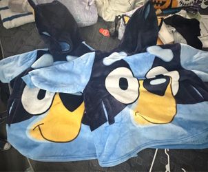 Bluey blanket sweater