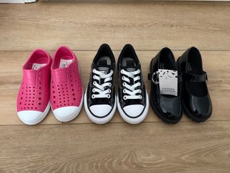 Kids shoes size11