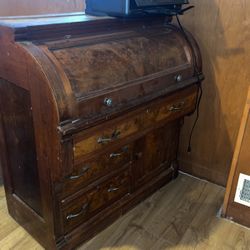 Antique Roll Top Desk/Secretary