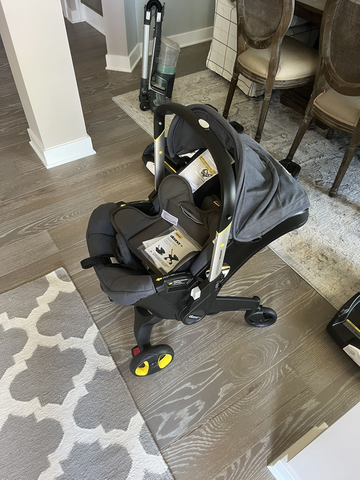 Doona Combo Stroller With Two Bases. 