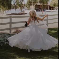 Stella York #6988 Wedding Dress Ball Gown