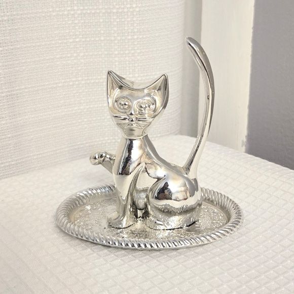 Vintage Cat Ring Holder (Silver Plated)