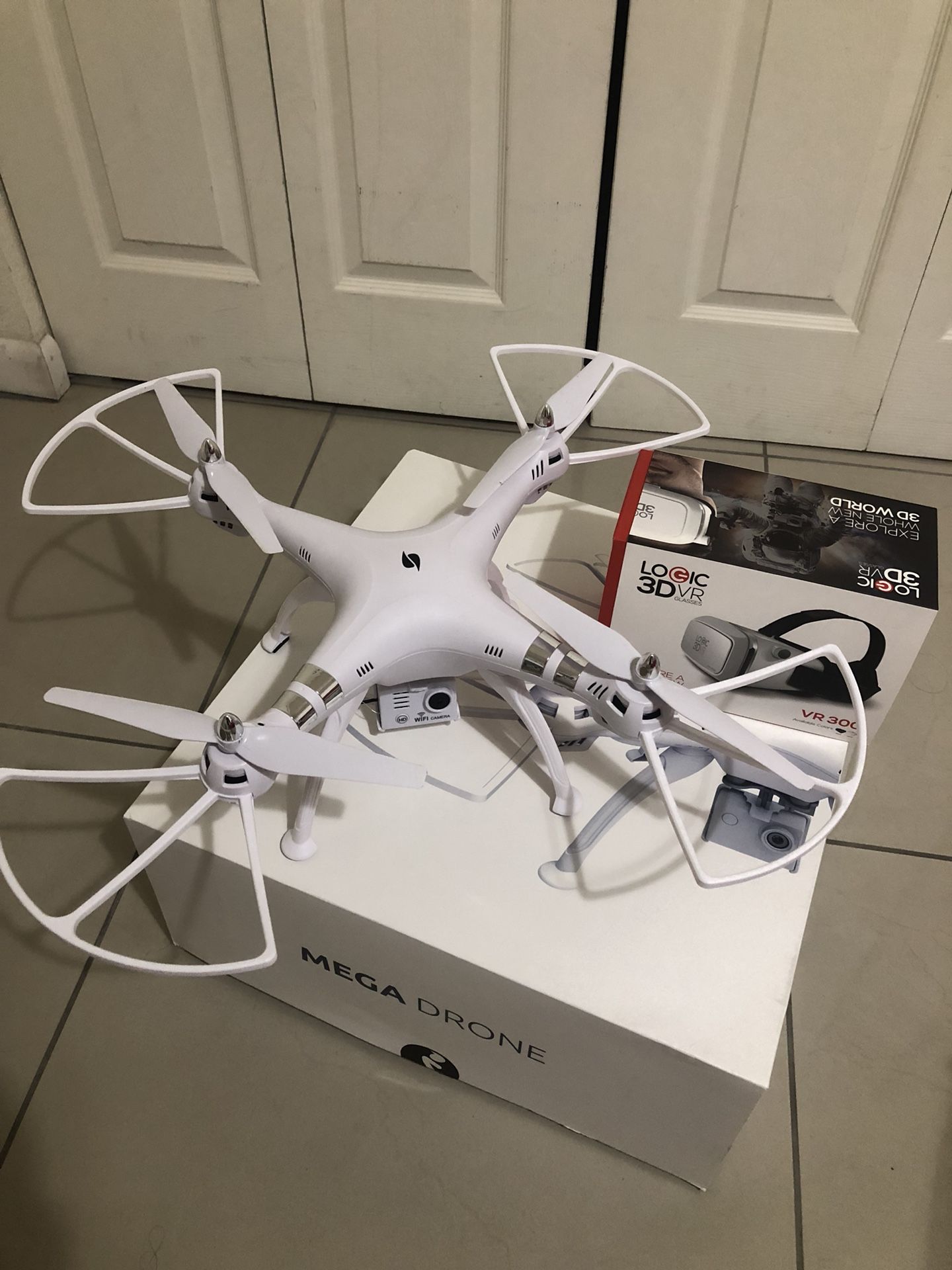Unonu mega drone