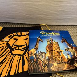 Disney The Lion King Broadway Musical, (NWT Drawstring Cinch bag and Program. NWT.