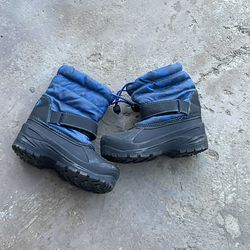 Kids Snow Boots Size 13 – Warm & Durable.