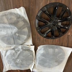 Set of 4 18” Wheel Covers Hub Caps Black Tesla Model 3 Style Open Box