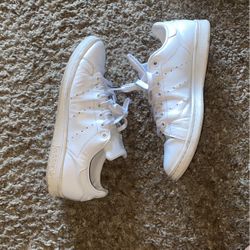 ADIDAS ALL WHITE STAN SMITH SHOES