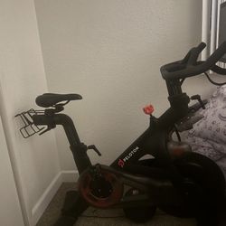 Peloton Bike
