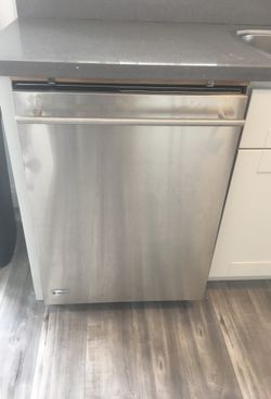 Stainless steel dishwasher