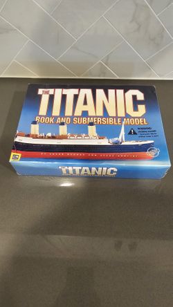 Rare Vintage 1999 Titanic Book & Submersible Sinking Model Kit Susan Hughes