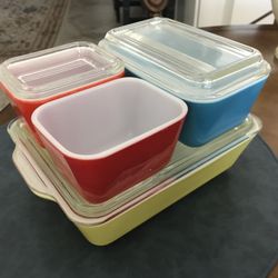 Vintage 1950’s classic Pyrex Refrigerator Dish set
