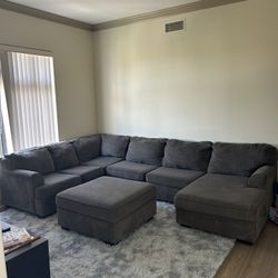 Sectional Couch 