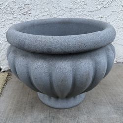 Huge Light Pot With Drainage ( 21” H x 22” Diameter)