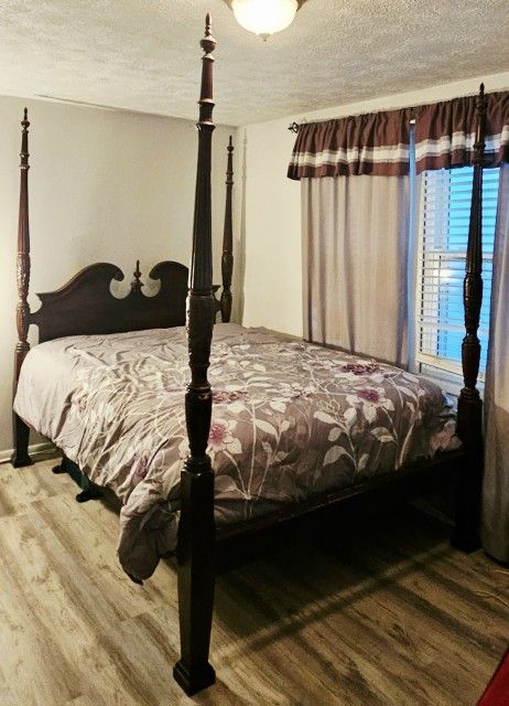 Cherry WOOD  Queen Rice Bed And Dresser With Mirror