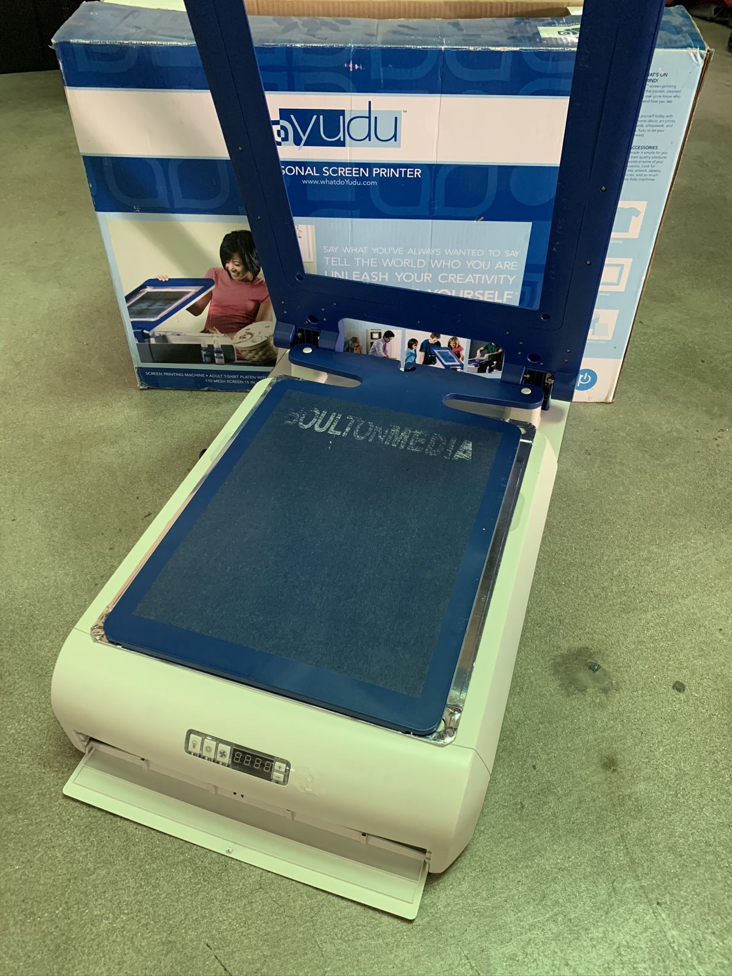 Yudu Personal Screen Printer In Box T-shirt Screen Printer 62-5000