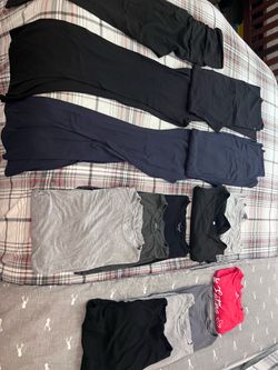 Like New Maternity Clothes 14pc