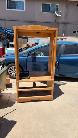 Armoire / Dresser