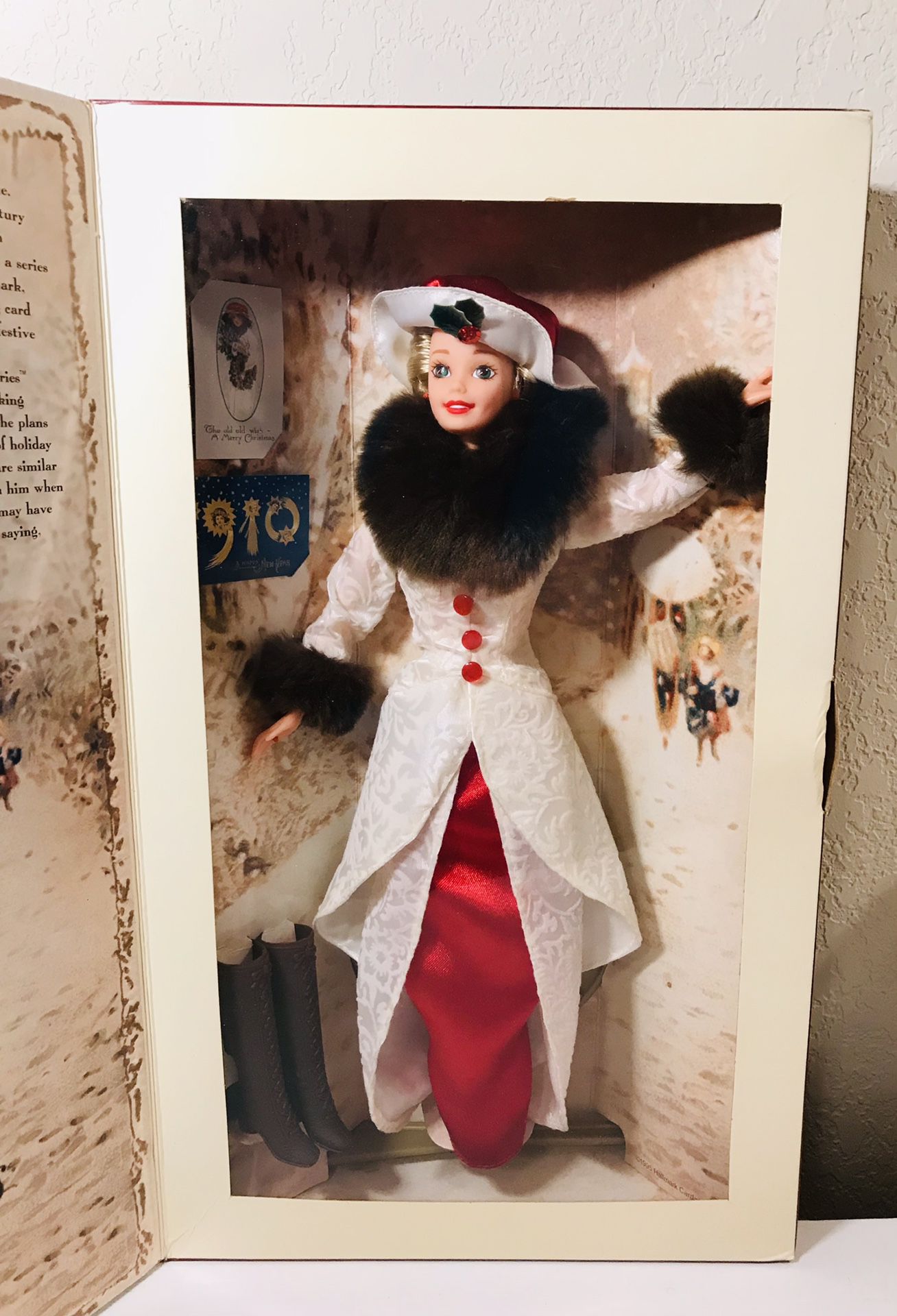 PENDING —-1995 Mattel Hallmark Special Edition Holiday Memories Barbie Doll 