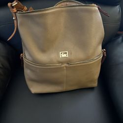 Dooney & Bourke 