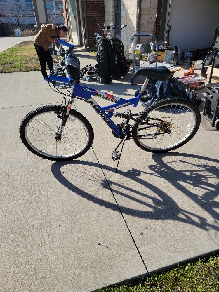 Magna 21 Speed Mountain Bike