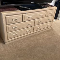 Solid Wood Bedroom Set 
