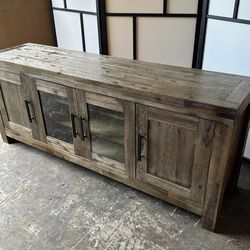 Console Center, Credenza, Buffet