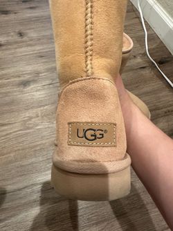 UGGs size 7 women’s