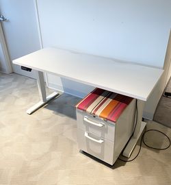 Electric Height Adjustable Desk