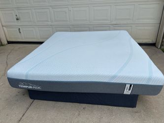 Tempurpedic ADAPT MEDIUM HYBRID King Just The Mattress