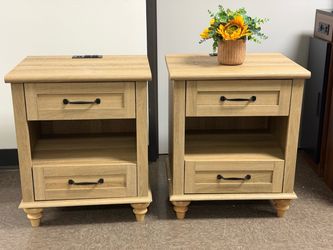 Set of 2, Nightstands with Drawers & Charging Station, Farmhouse Bedside Table with Open Shelf, 2 Pack Nightstands with Solid Wood Feet, Oak End Table