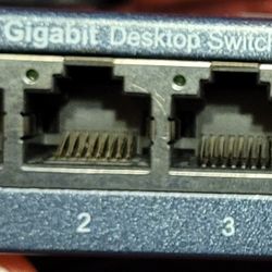 Gigabyte 5 Port Switch