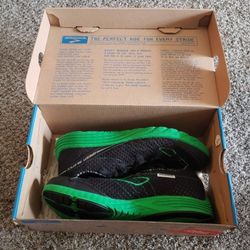 Brooks Green Silence Unisex Running Shoes Men's 7, new in box