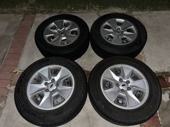 2011 2019 Ford Explorer wheels rims and tires
