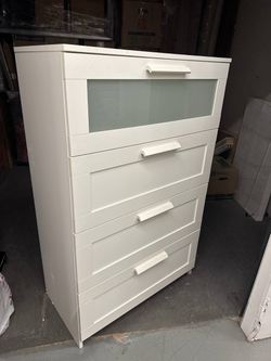 IKEA 4 drawers dresser