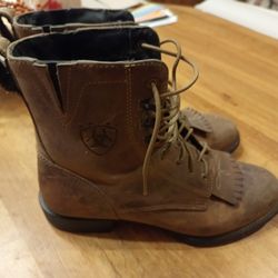 Ariat Heritage Roper Boots