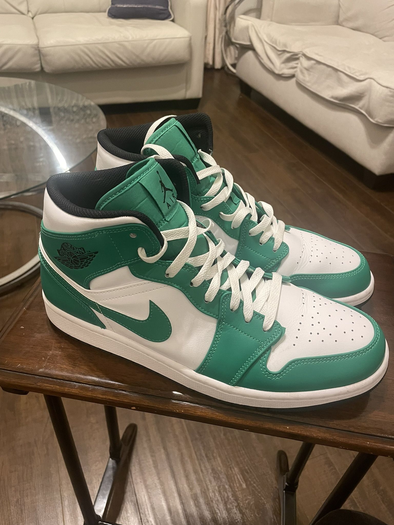 Nike Air Jordan “Lucky green” Sneakers 