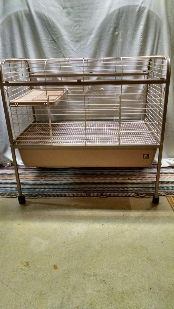 Preview Hendrix Small Animal Cage