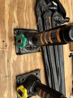 Factory GMC Sierra jacks with tools