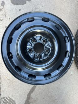 (1) 16” Crown Victoria Stock Wheel