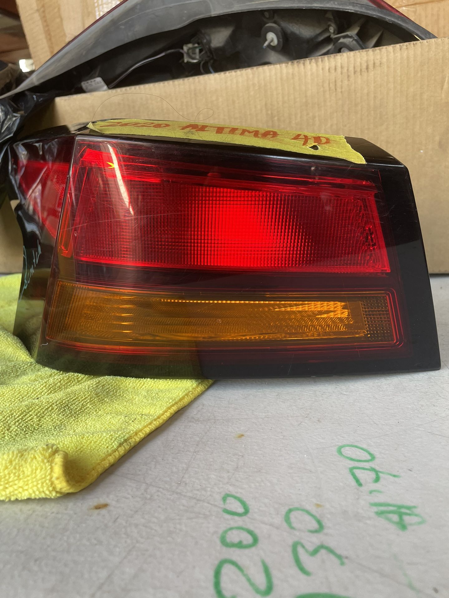 2020 Nissan Altima 4d Left Tail Light