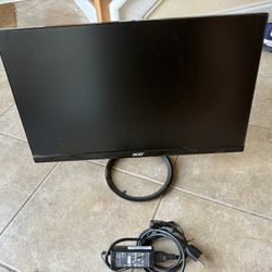 Save money on that extra HD display monitor you need - $80