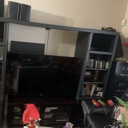 Books  helf, good deal, black collar