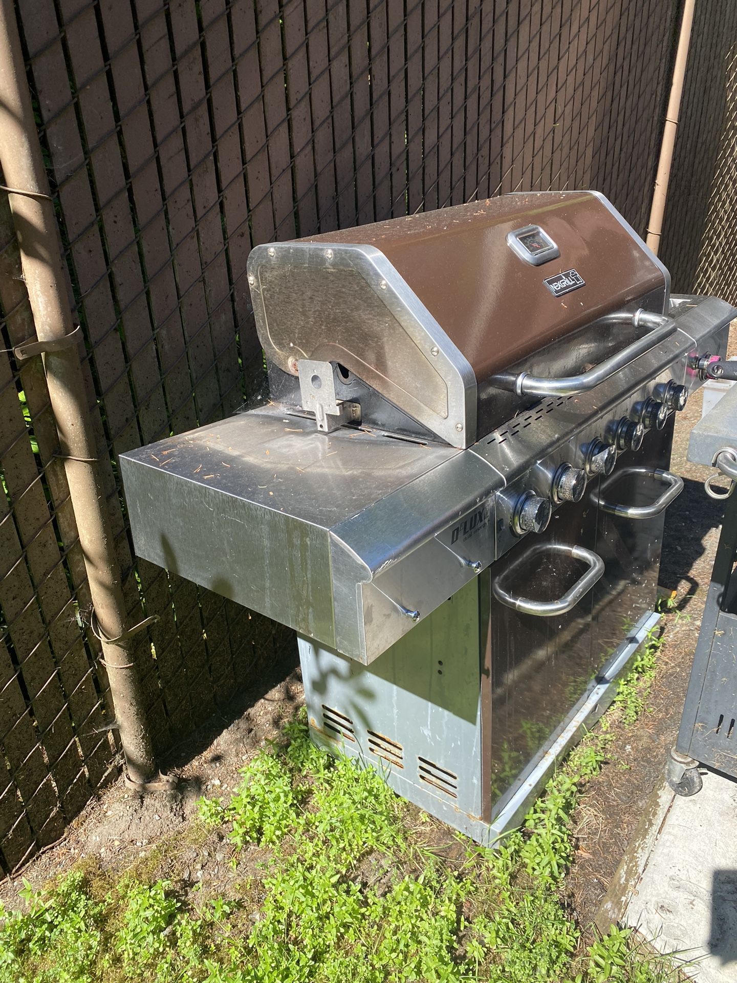Free Grill (non-working)