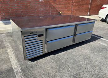 Traulsen TE072HT 72" Spec-Line Chef Base w/ (4) Drawers - 115v