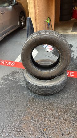 PAIR of Bridgestone Desert Duelers 255/70/18