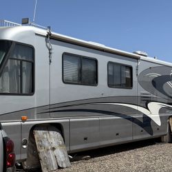 FORETRAVEL GV320 Cummins Diesel & Toyota Rav 4
