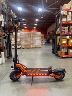Dual-motor high-speed electric scooter