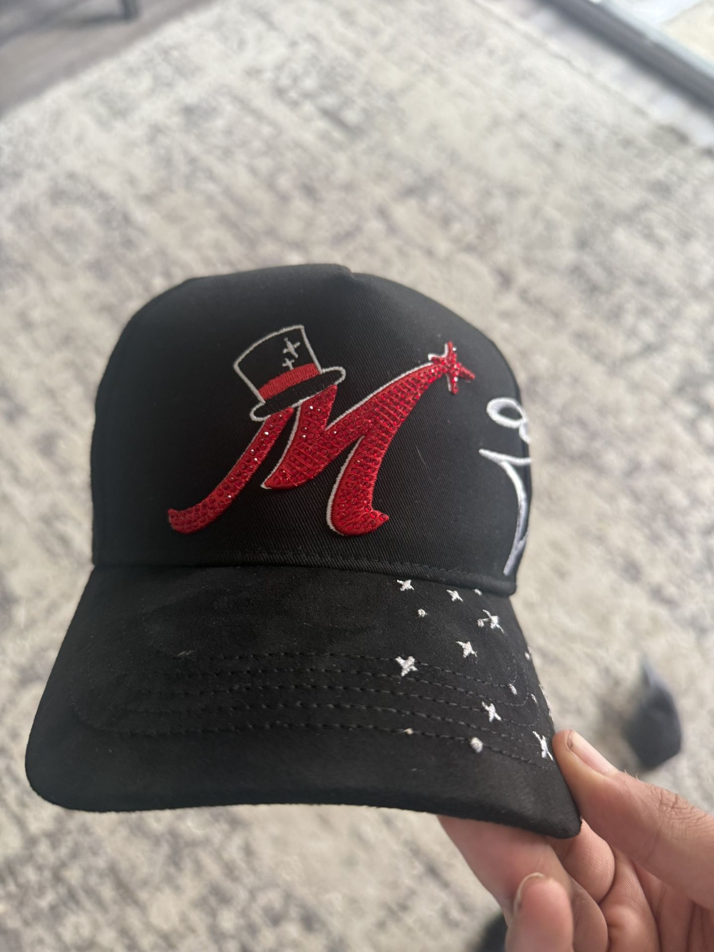 Thirty one hats- El Mago